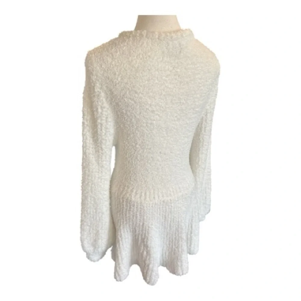 POL White Textured Boucle Sweater Mini Dress L Pearl Lace Trim Cozy Fall Winter
